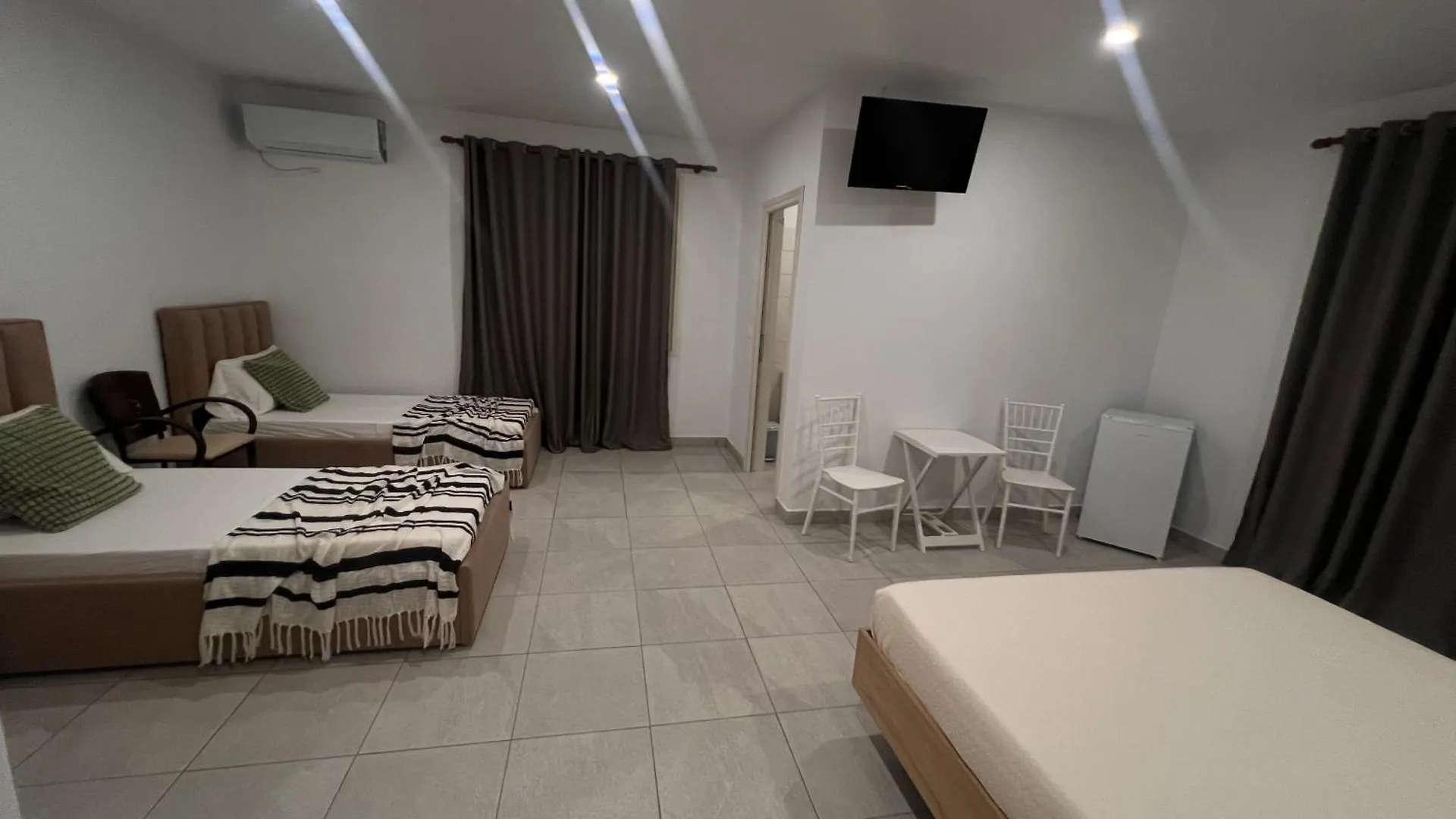 דירה Vlorë Keira Rooms